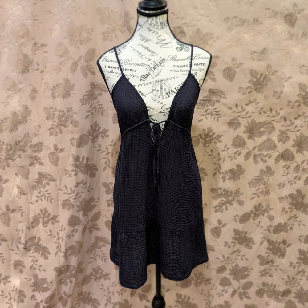 Xhilaration Sheer Tiered Navy Blue Swim Suit Cover Up, Size M, EUC!